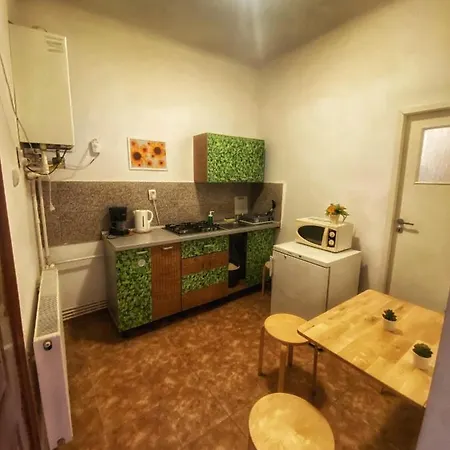 Friends House アパート
